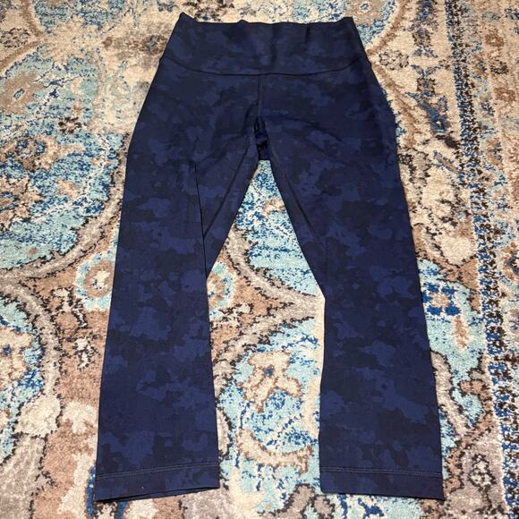 lululemon athletica Pants - Lululemon Wunder Under Crop hi rise 6